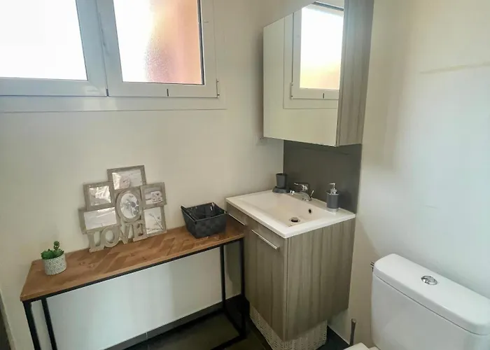 Apartamento Le Verlaine, En Centre A Deux Minutes Des Plages Menton