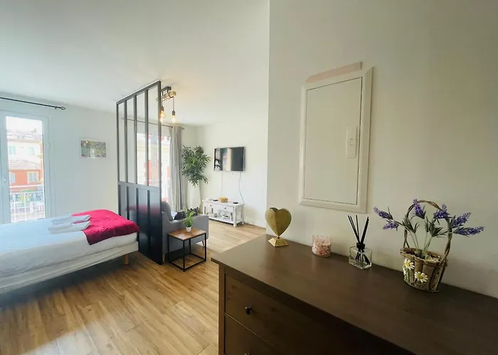 Le Verlaine, En Centre A Deux Minutes Des Plages