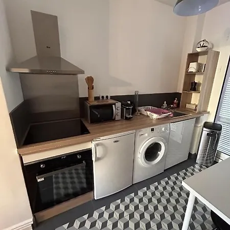 Le Verlaine, En Centre à Deux Minutes Des Plages *