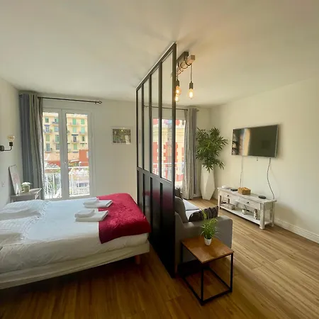 Appartement Le Verlaine, En Centre à Deux Minutes Des Plages *