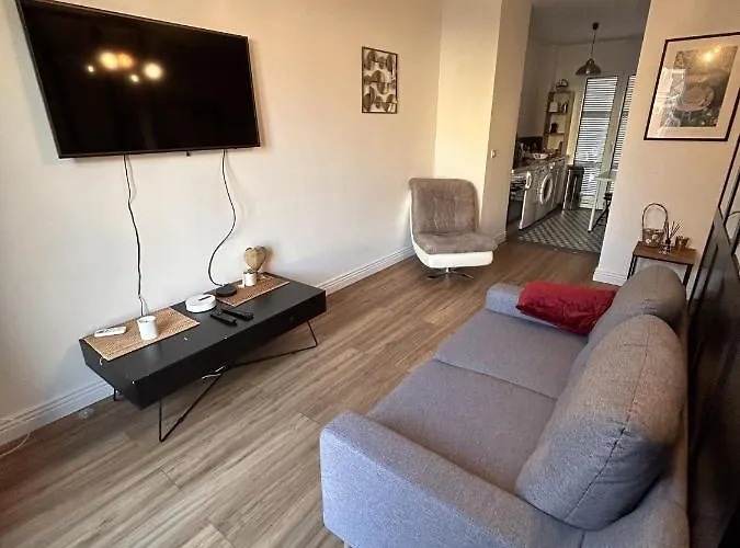 Apartment Le Verlaine, En Centre A Deux Minutes Des Plages