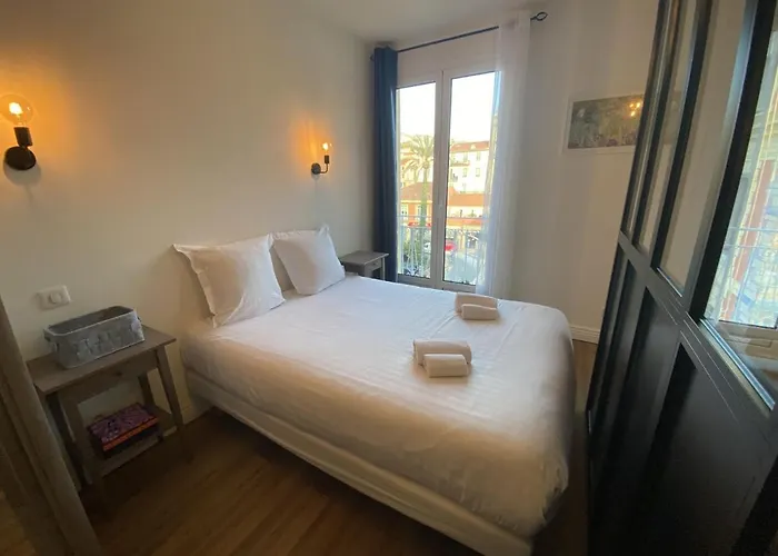 Le Verlaine, En Centre A Deux Minutes Des Plages * Menton